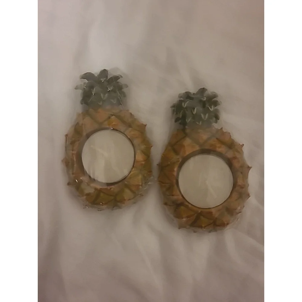 2 Resin Pineapple Tealight‎ Candle Holders